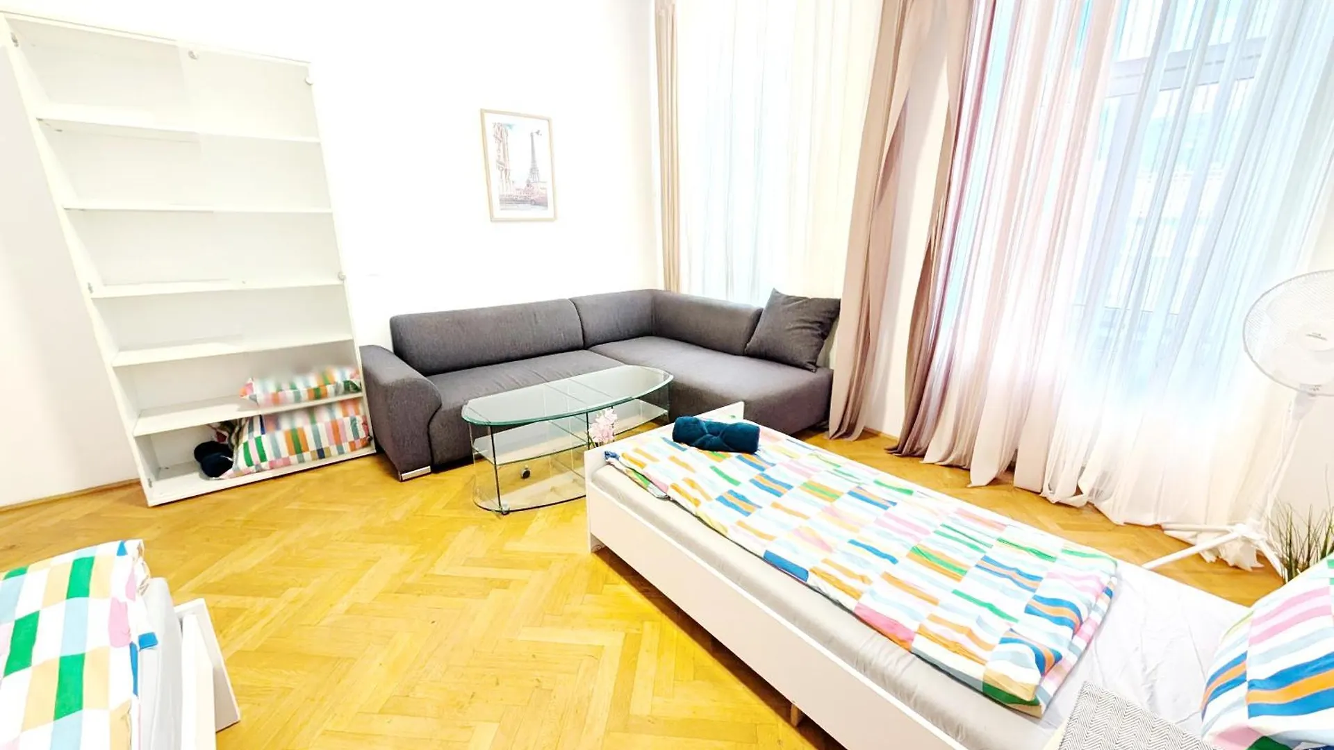 Cozy Rooms Next To Lugner City Bécs Homestay szállás