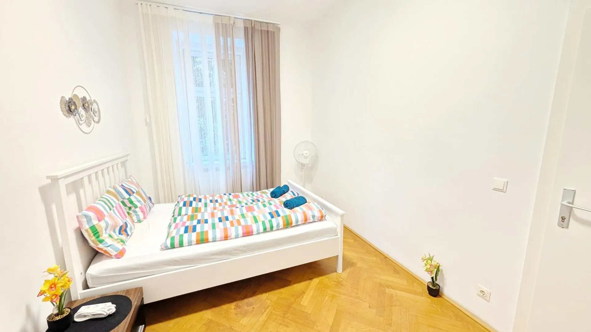 Cozy Rooms Next To Lugner City Bécs