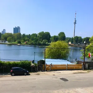 Апартаменты Ajo Apartments - Alte Donau Lake Or Garden View Balcony Studio - Self-Check-In, Вена