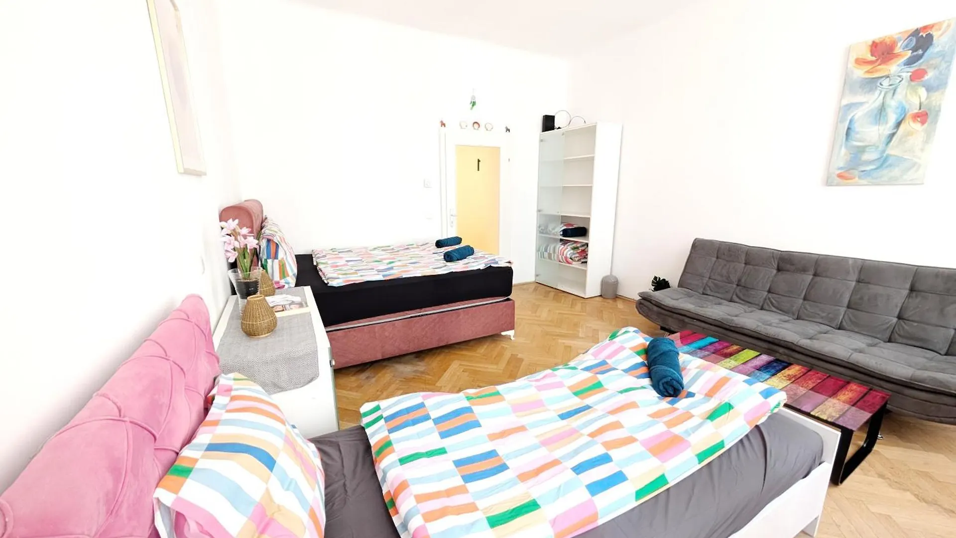 Cozy Rooms Next To Lugner City Vienna